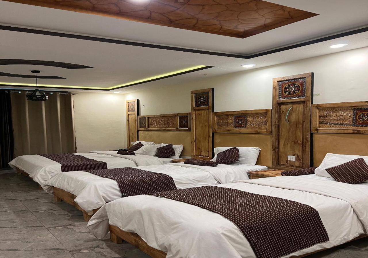 Hotel Birmingham Palace Kalam By Khan Familia Екстериор снимка