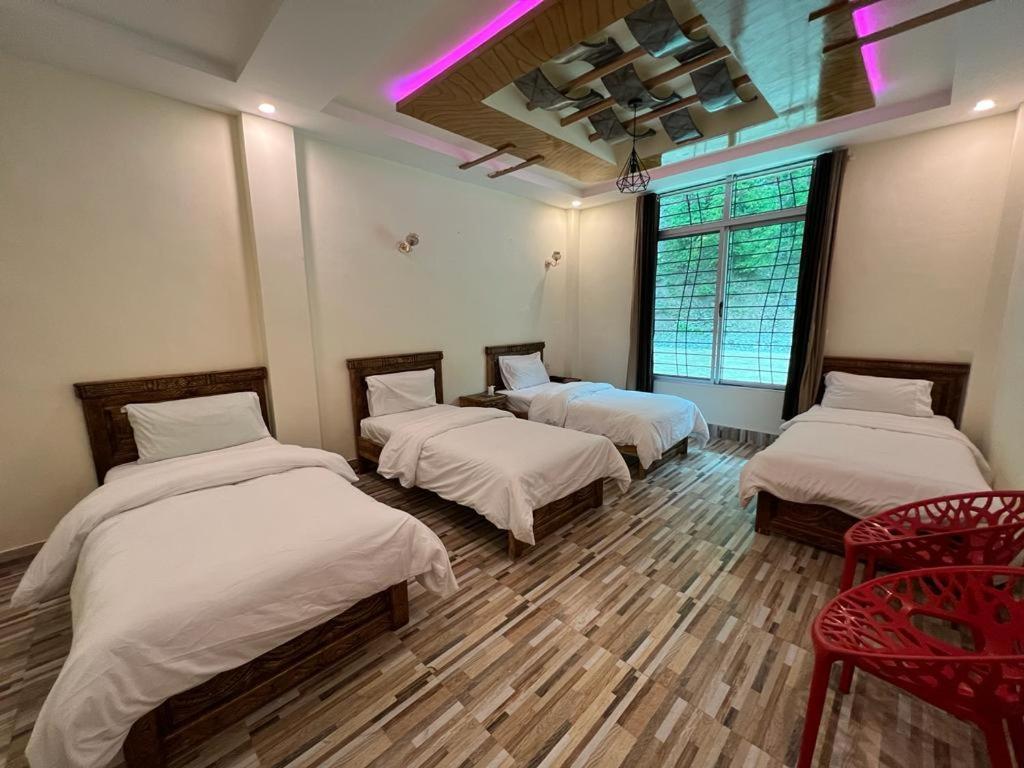 Hotel Birmingham Palace Kalam By Khan Familia Екстериор снимка